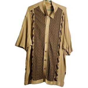 Additions men’s size 2X, short sleeve knit button up shirt